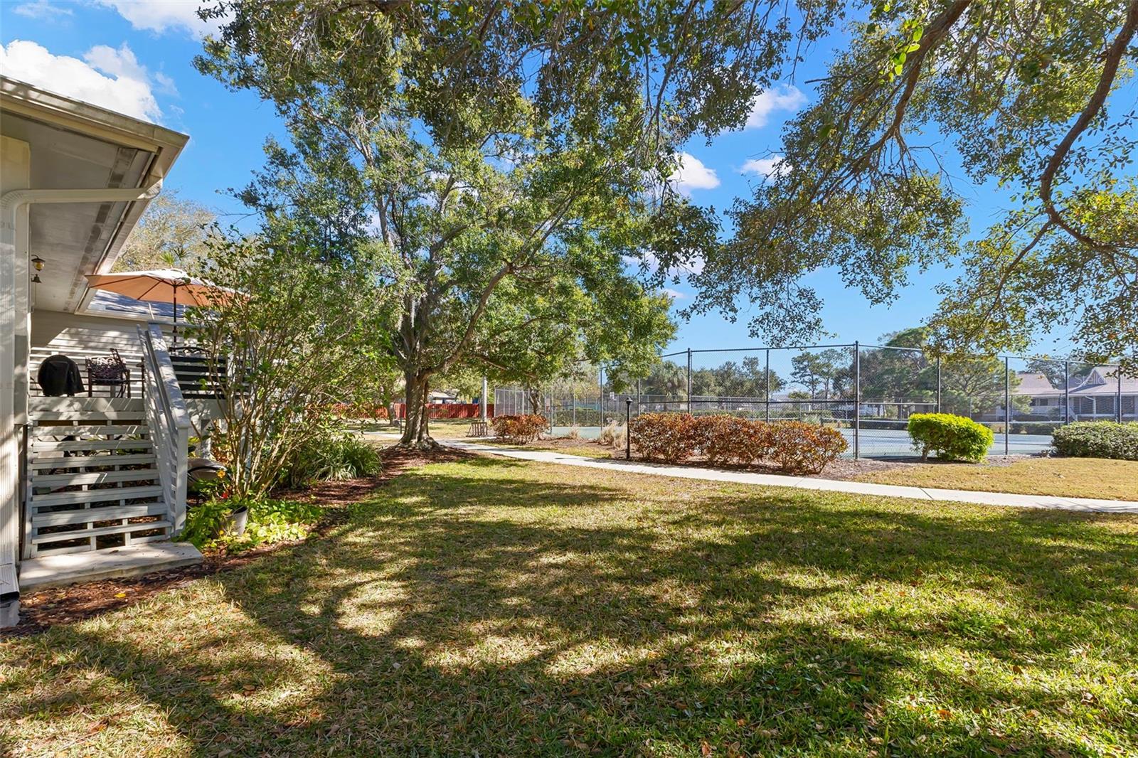 POINTE ALEXIS SOUTH - Residential