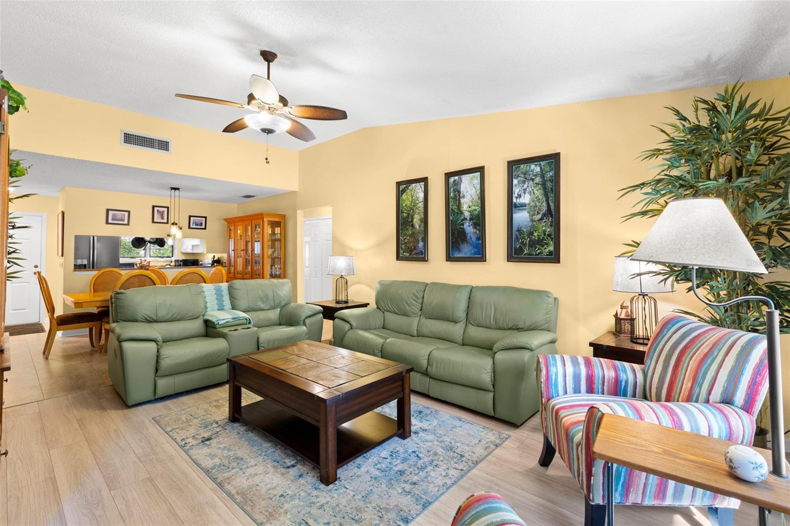 POINTE ALEXIS SOUTH - Residential