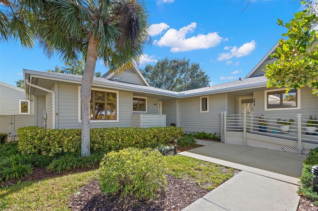 Photo of 1013 Caravel Court, Tarpon Springs, FL 34689 (MLS # TB8470429)