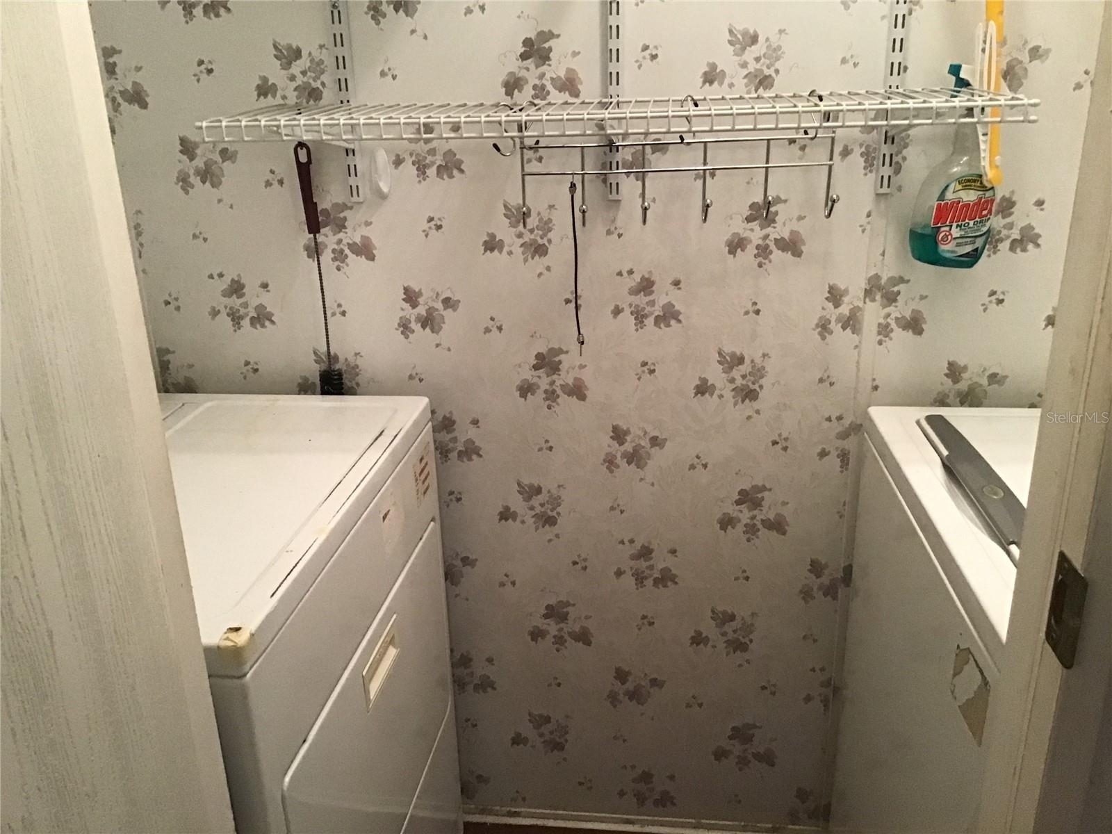 GOLDEN HOLIDAY ADD 01 - Residential