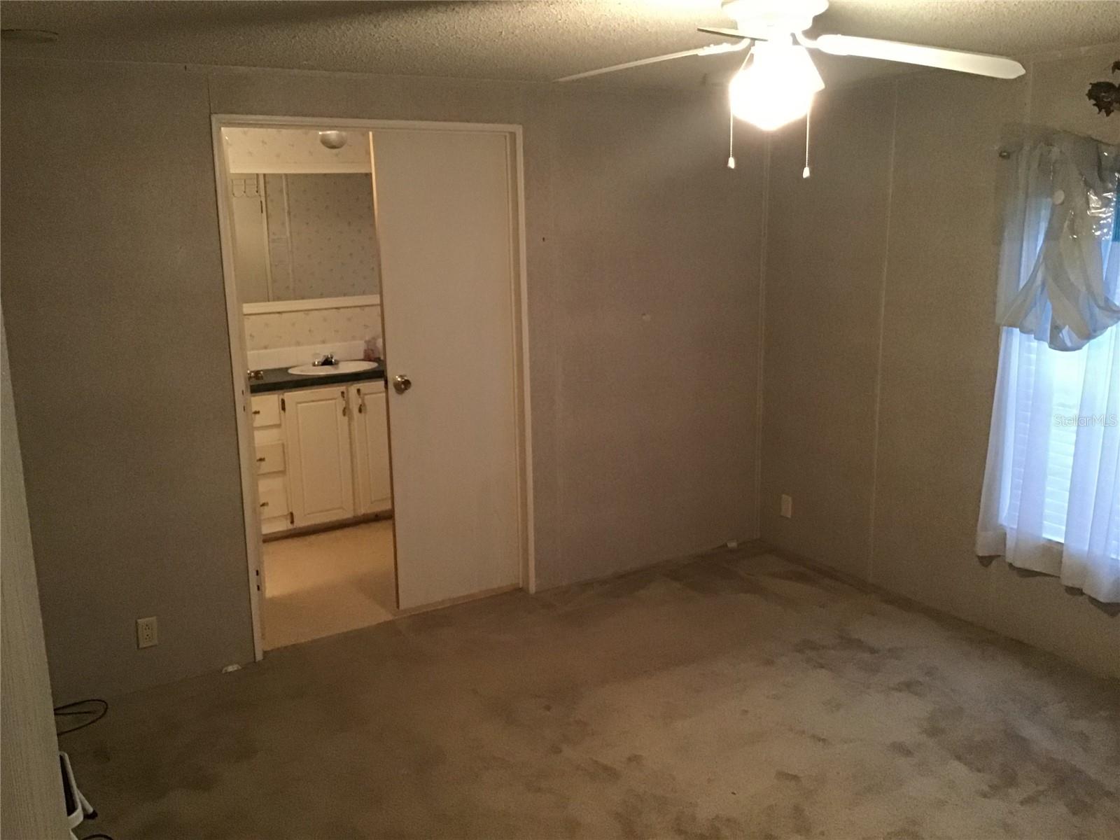 GOLDEN HOLIDAY ADD 01 - Residential