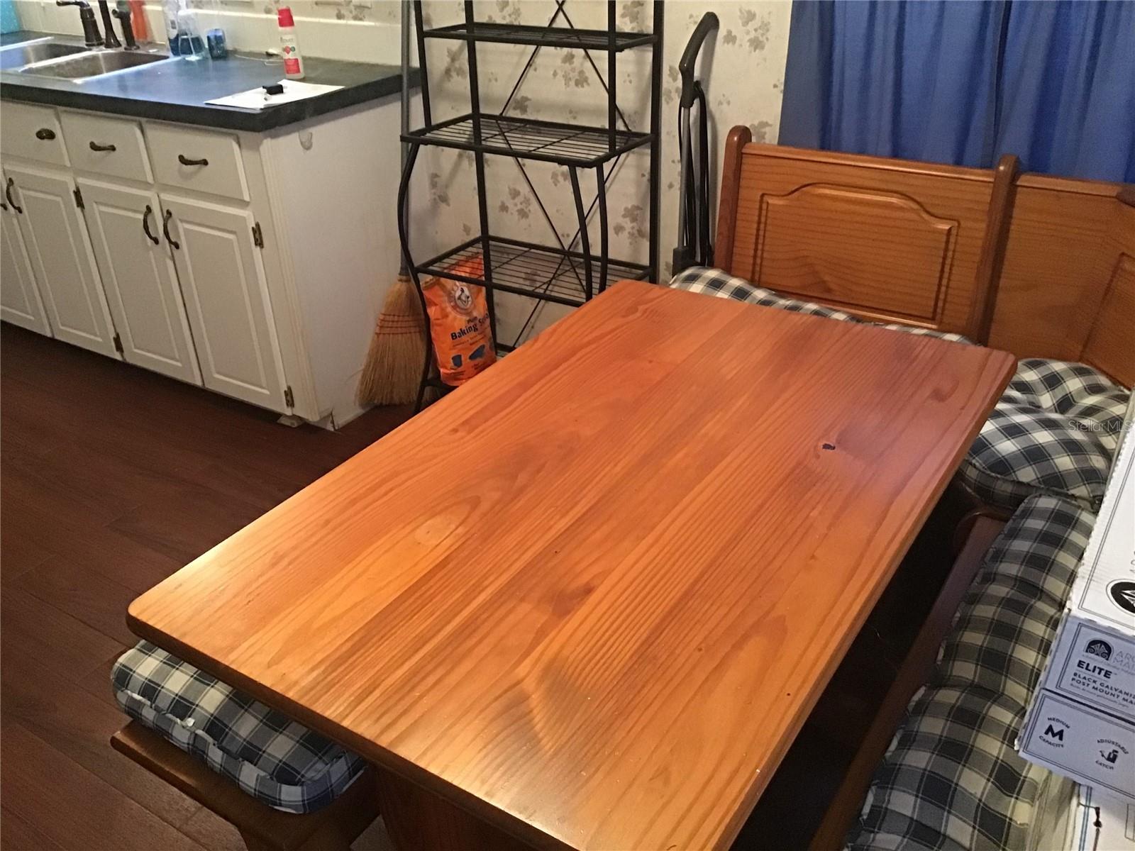 GOLDEN HOLIDAY ADD 01 - Residential