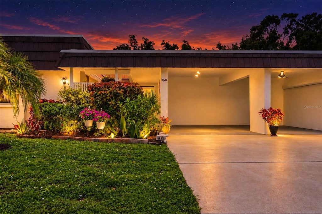 Photo of 3944 Lakeside Road #160, Sarasota, FL 34232 (MLS # A4708110)
