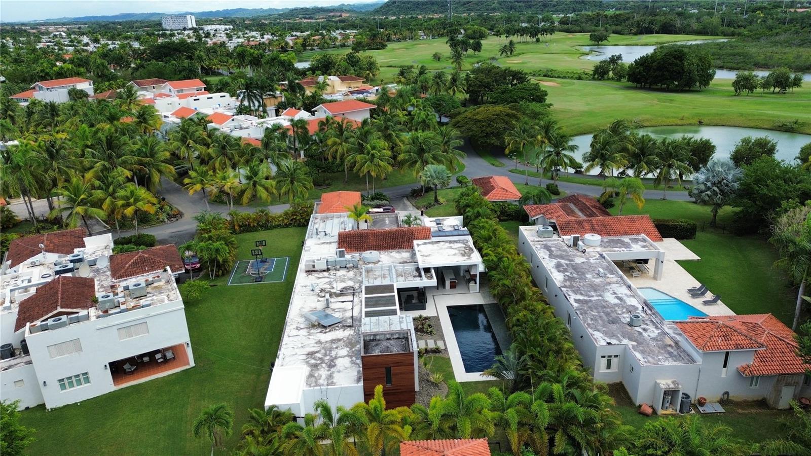 DORADO BEACH EAST - Residential
