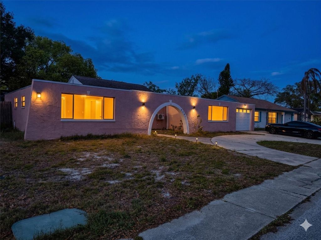 Photo of 4031 Grayton Drive, New Port Richey, FL 34652 (MLS # L4960394)