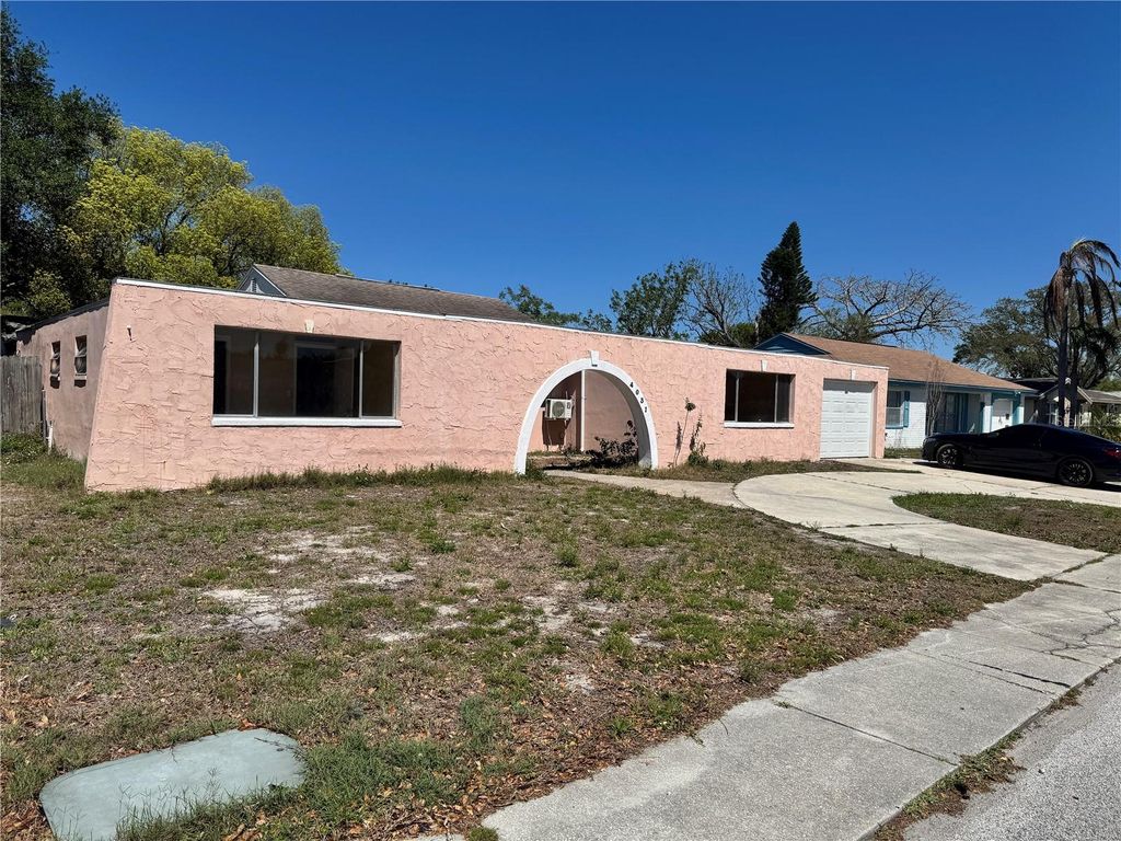 Photo of 4031 Grayton Drive, New Port Richey, FL 34652 (MLS # L4960394)