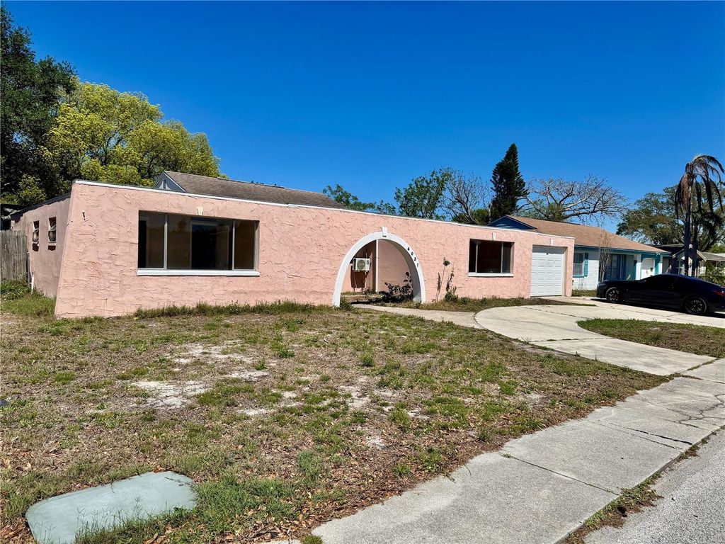 Photo of 4031 Grayton Drive, New Port Richey, FL 34652 (MLS # L4960394)