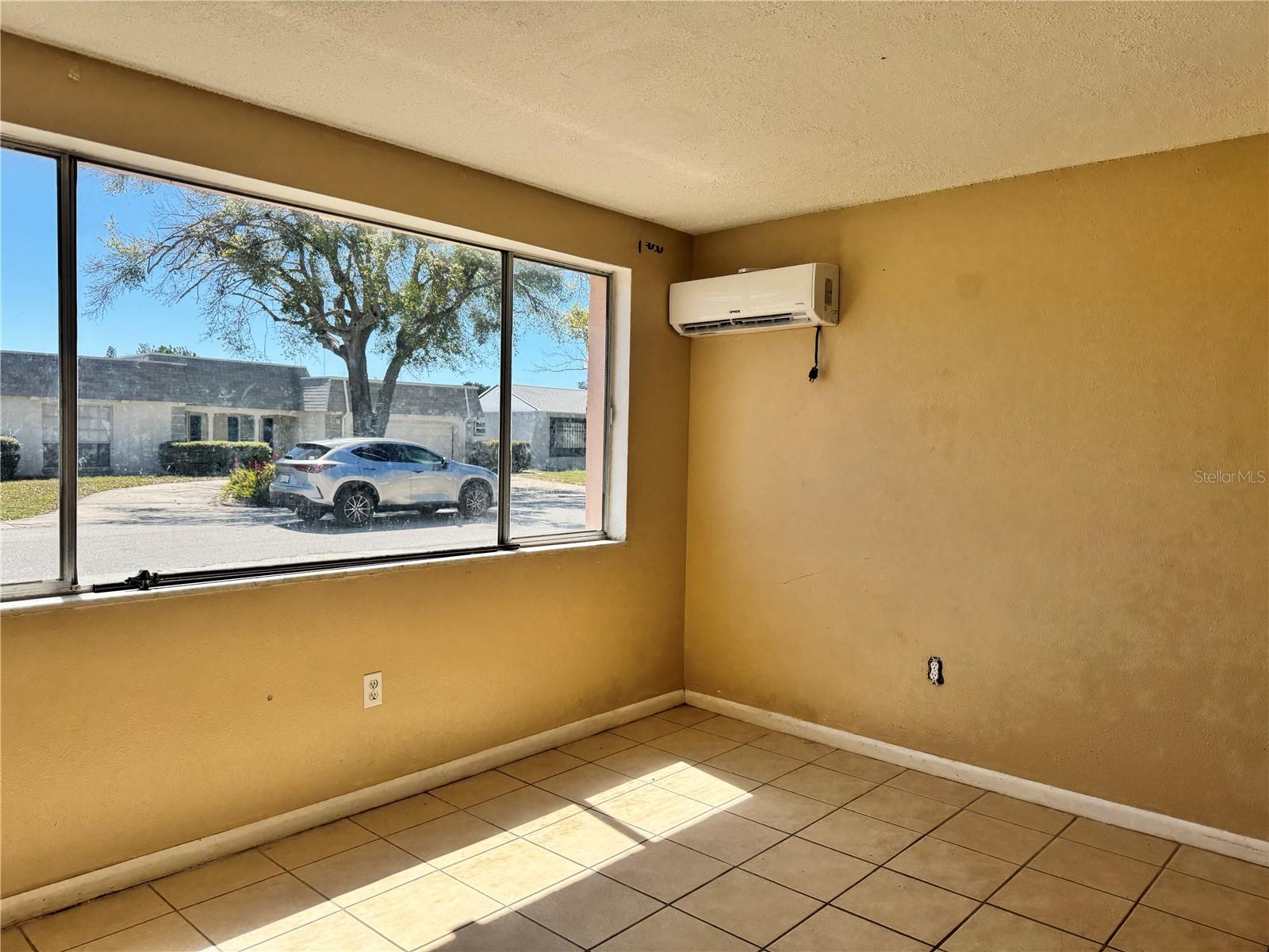 BEACON SQUARE - Residential