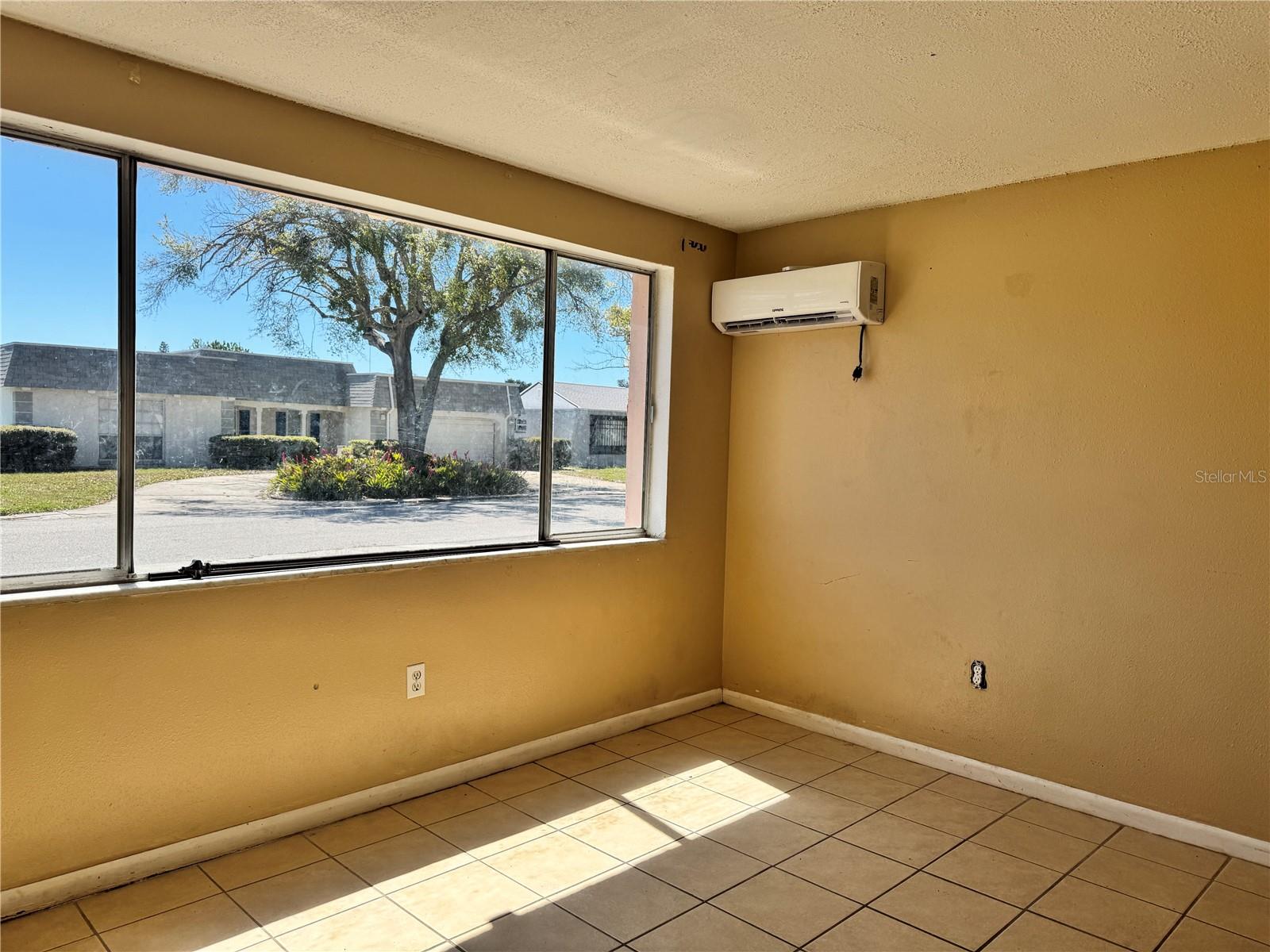 BEACON SQUARE - Residential