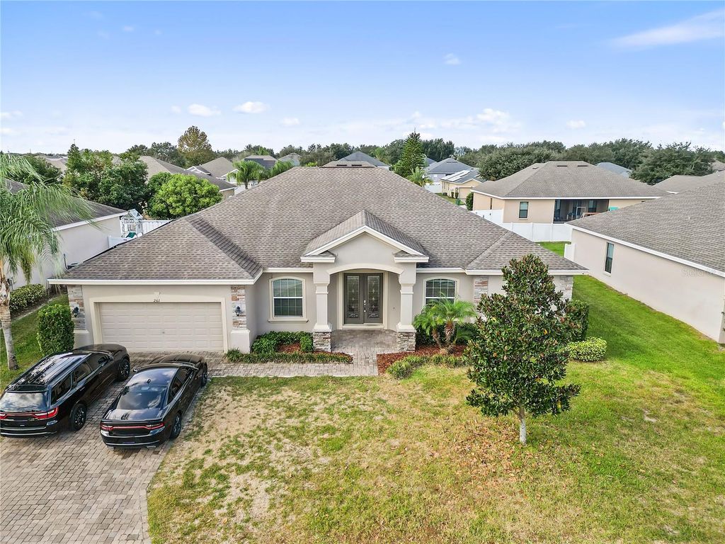 Photo of 2512 Sherwood Street, Winter Haven, FL 33881 (MLS # L4957675)