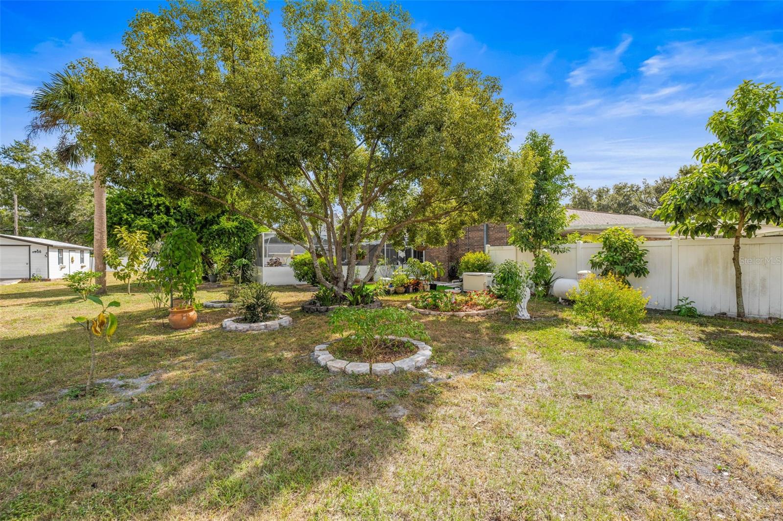 OAKVIEW ESTATES UN #3 - Residential