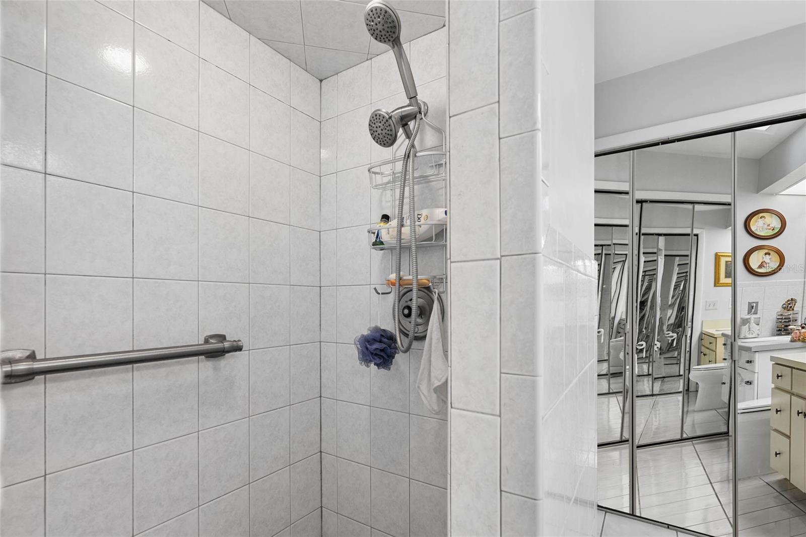 OAKVIEW ESTATES UN #3 - Residential