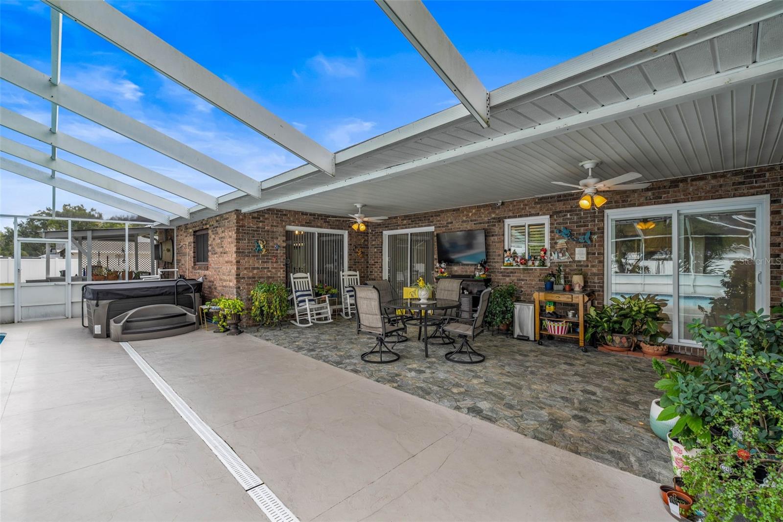 OAKVIEW ESTATES UN #3 - Residential