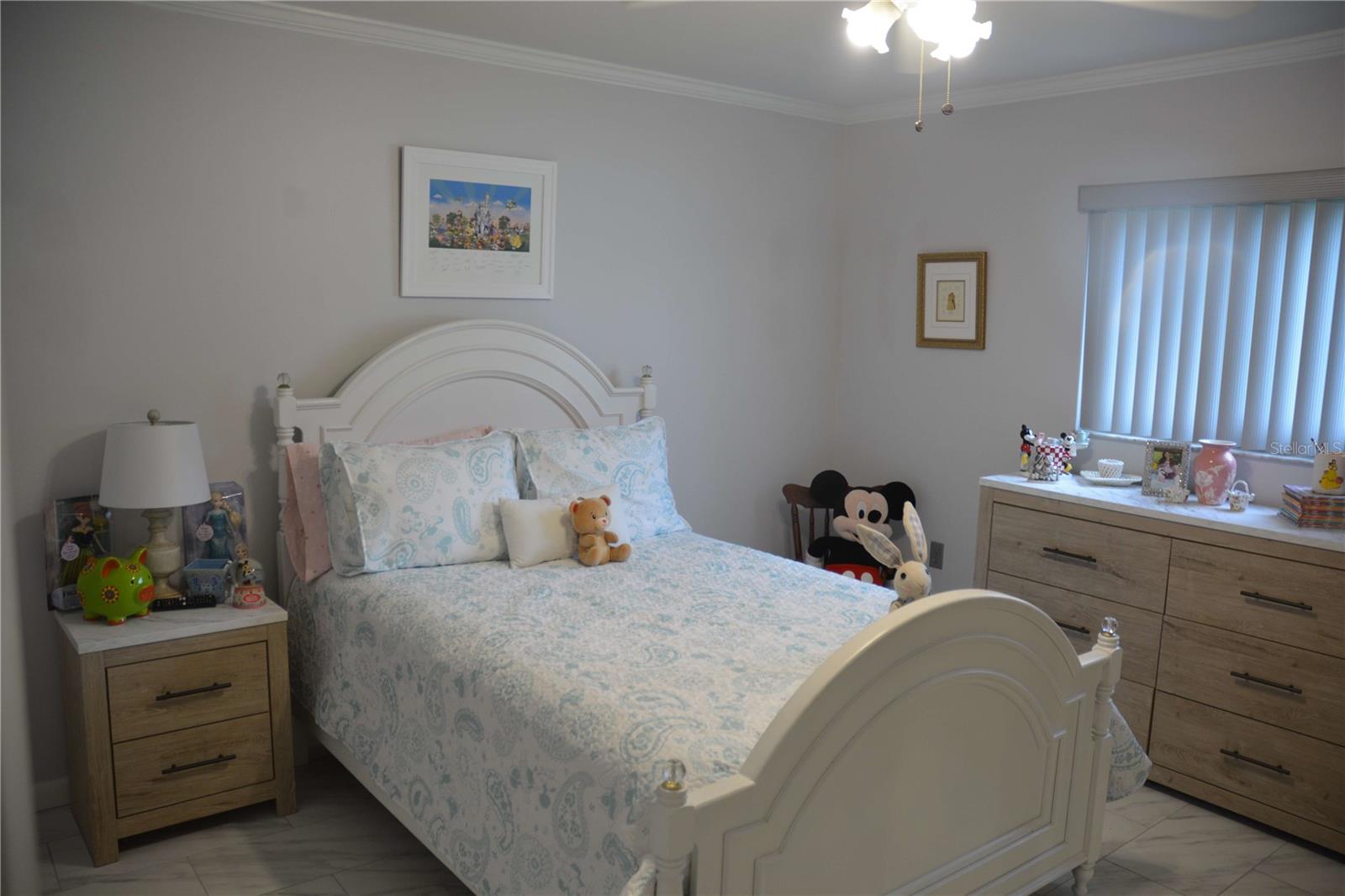 OAKVIEW ESTATES UN #3 - Residential