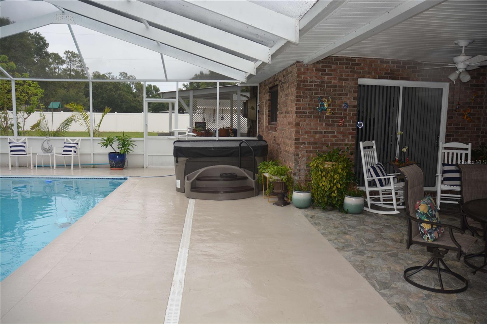 OAKVIEW ESTATES UN #3 - Residential
