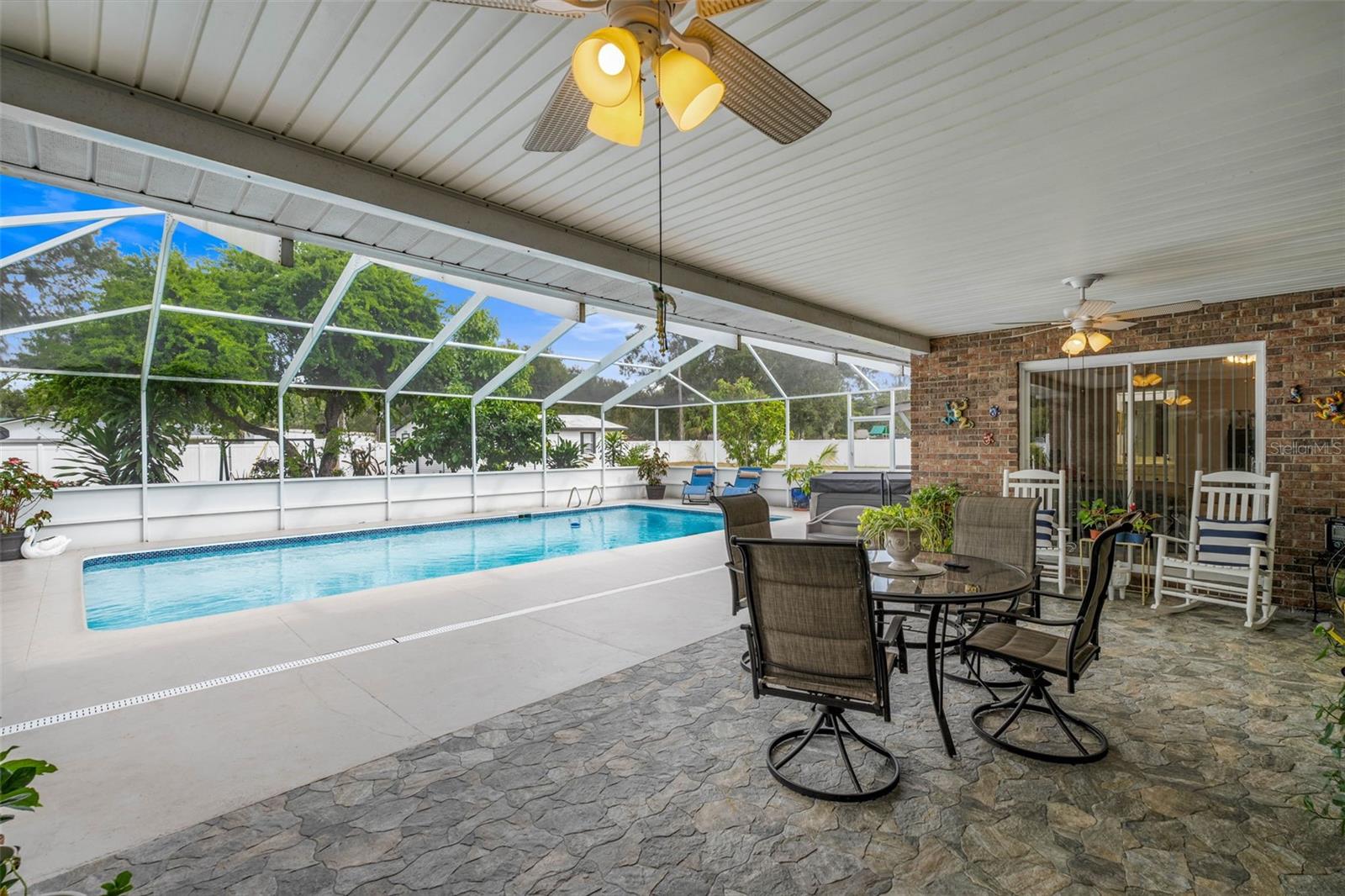 OAKVIEW ESTATES UN #3 - Residential