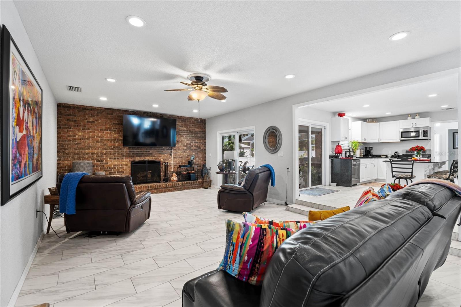 OAKVIEW ESTATES UN #3 - Residential