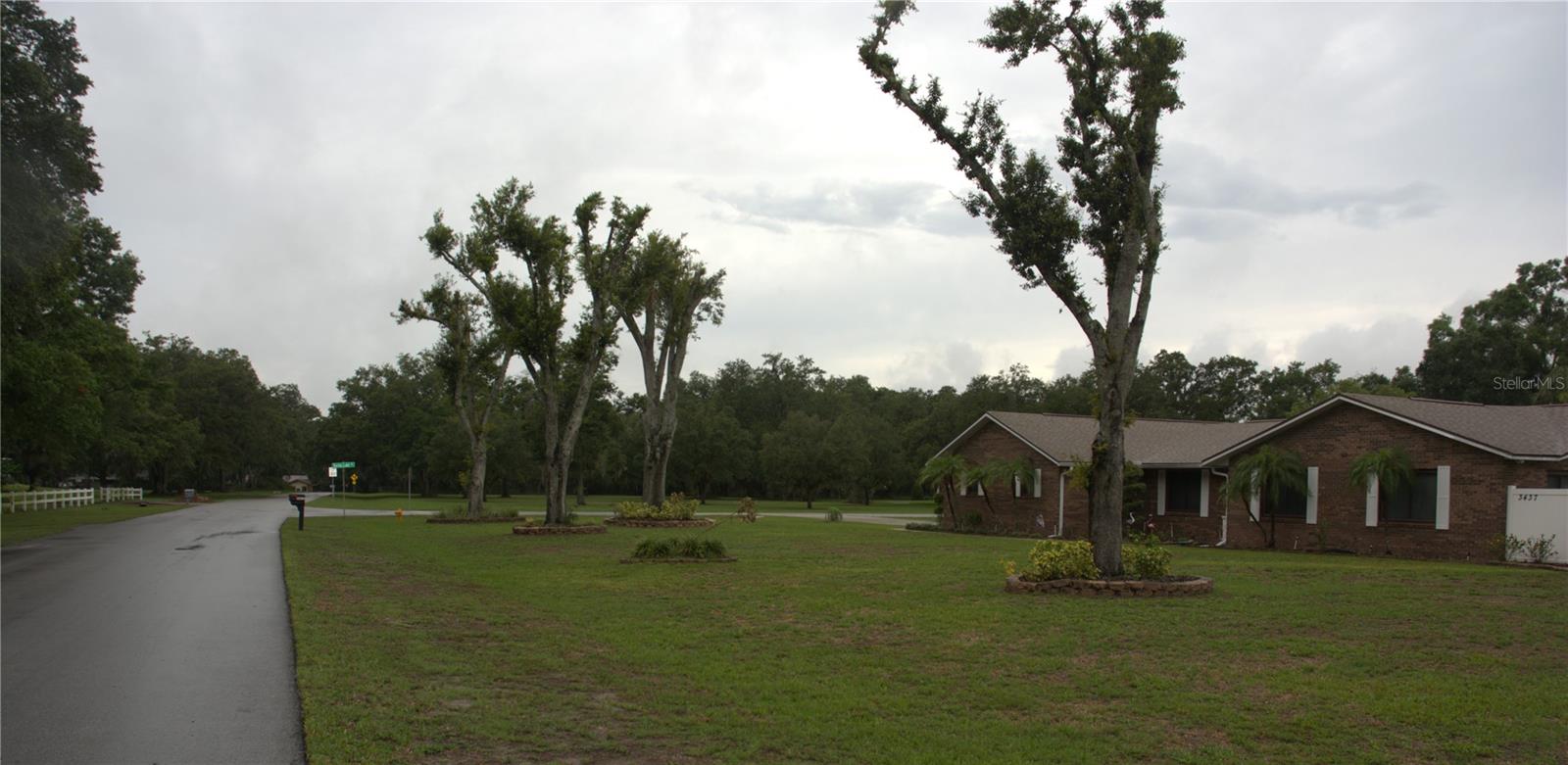 OAKVIEW ESTATES UN #3 - Residential