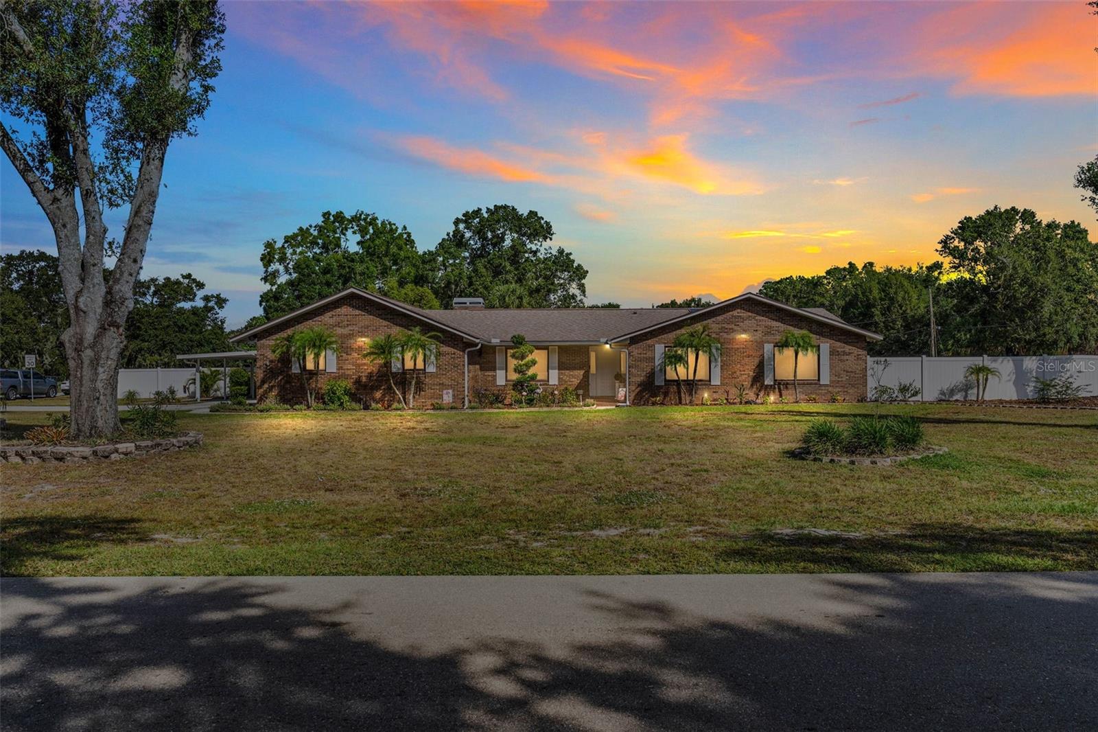 OAKVIEW ESTATES UN #3 - Residential