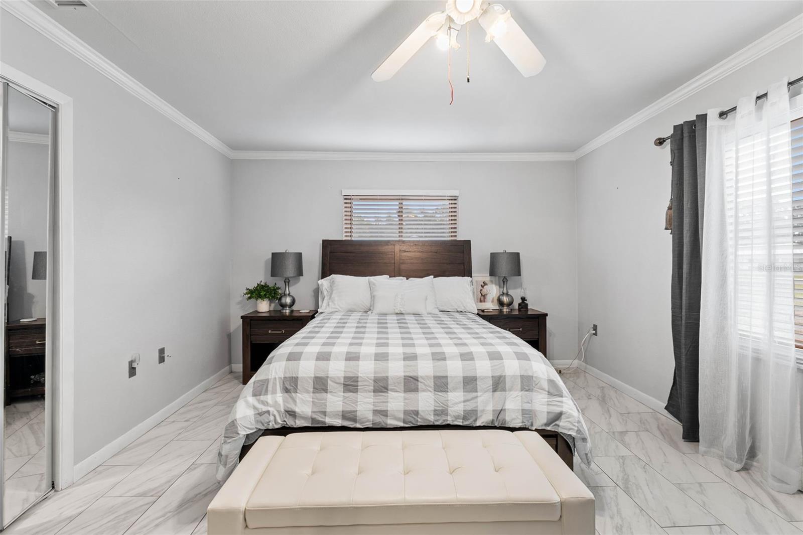 OAKVIEW ESTATES UN #3 - Residential