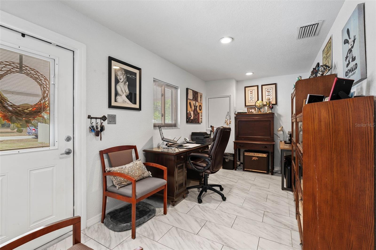 OAKVIEW ESTATES UN #3 - Residential