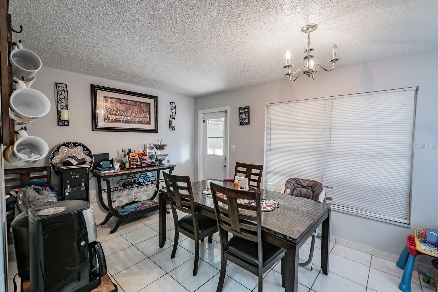 FAIRWAY OAKS - Residential Lease