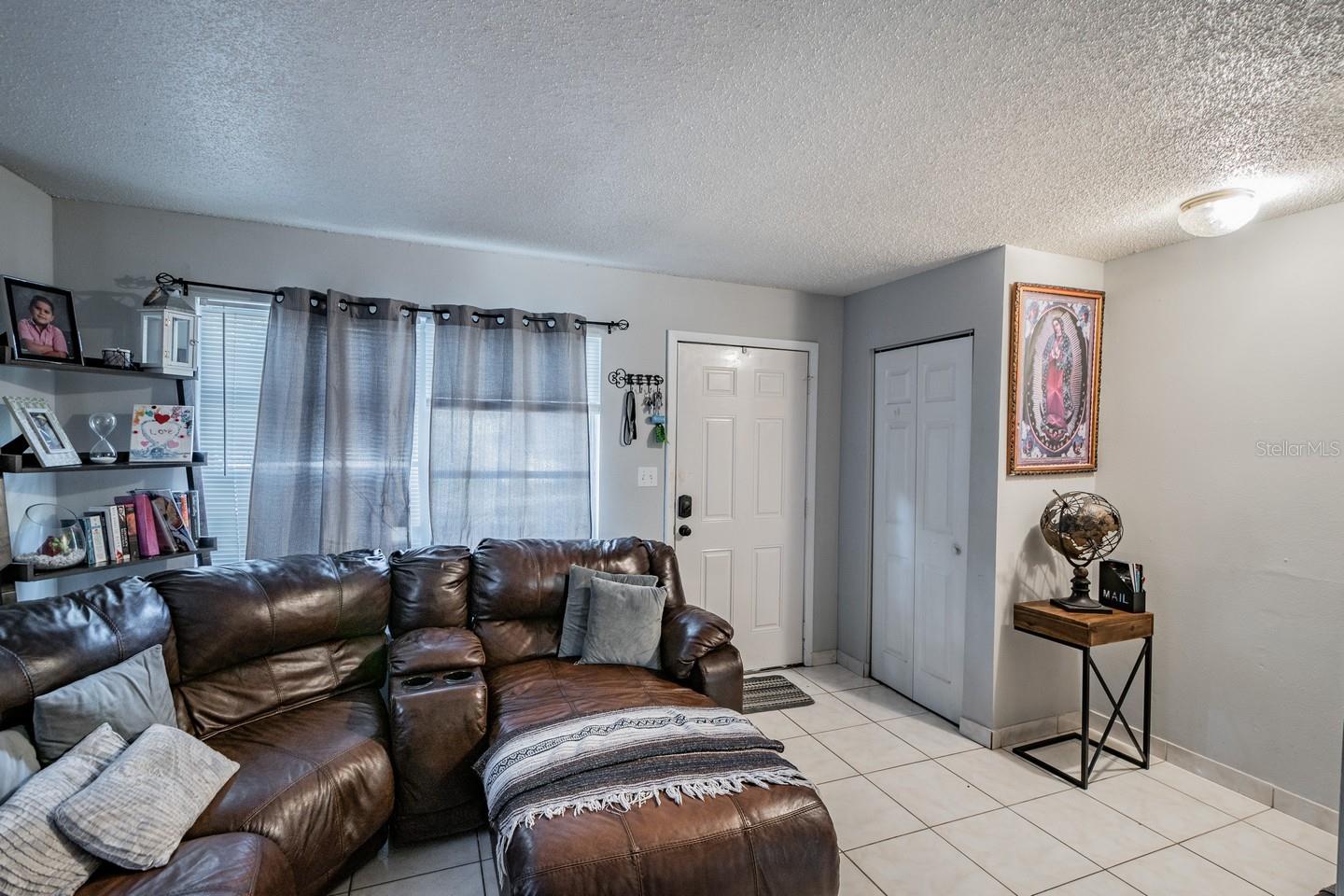 FAIRWAY OAKS - Residential Lease