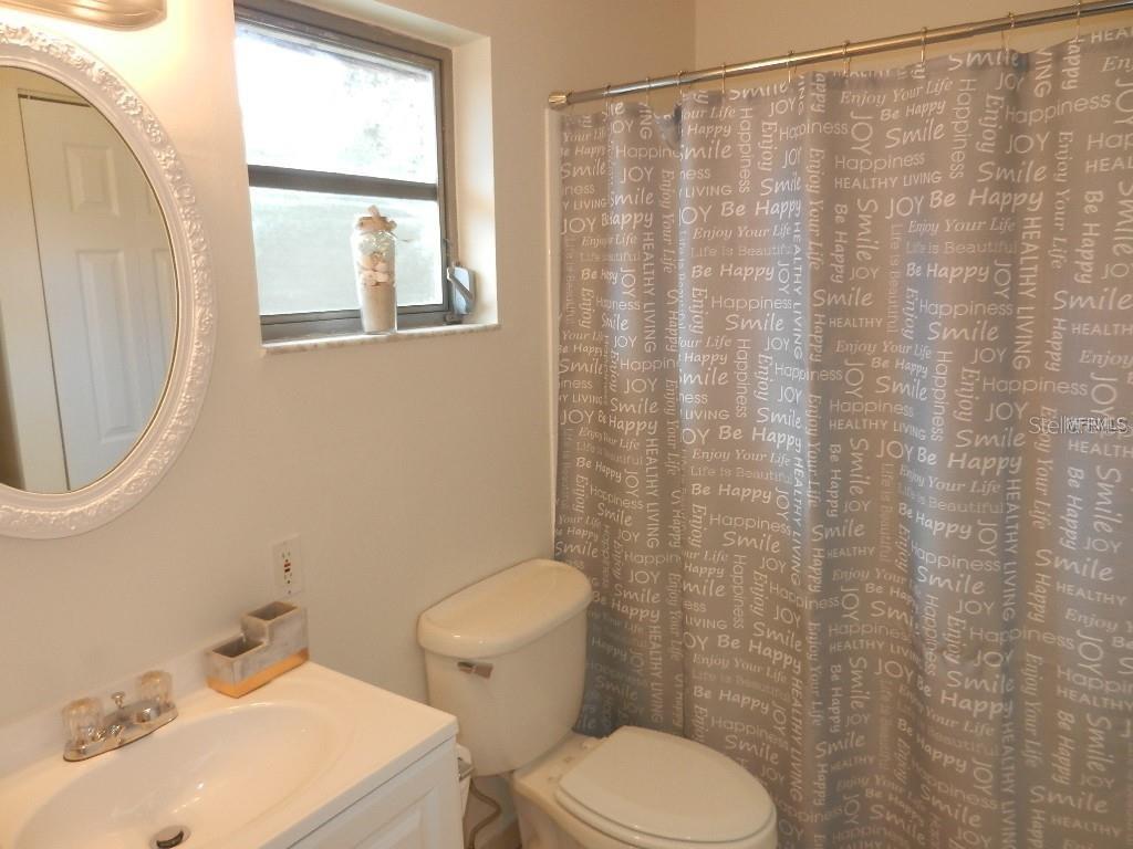 FAIRWAY OAKS - Residential Lease