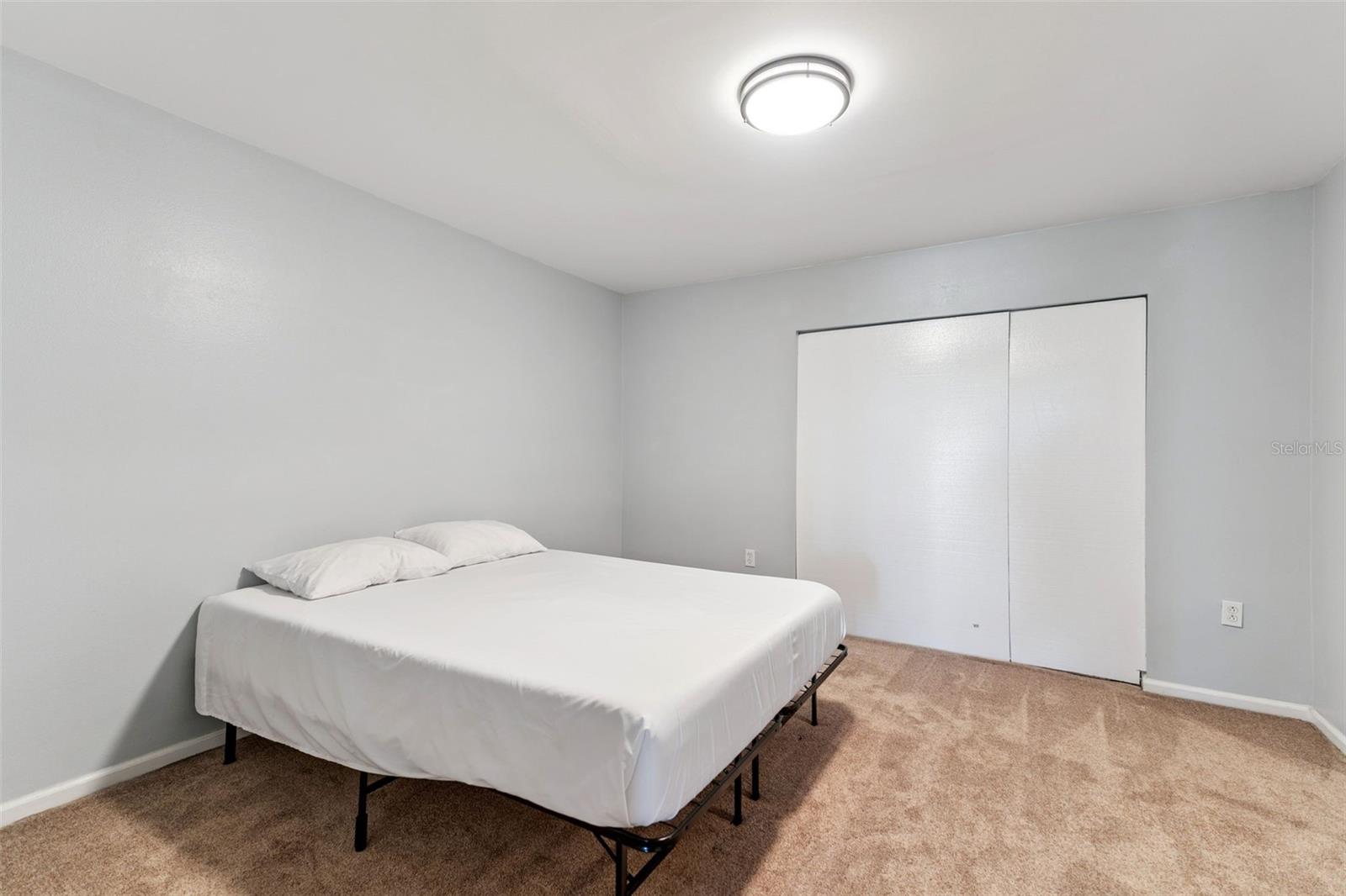 LA CASA CONDO - Residential