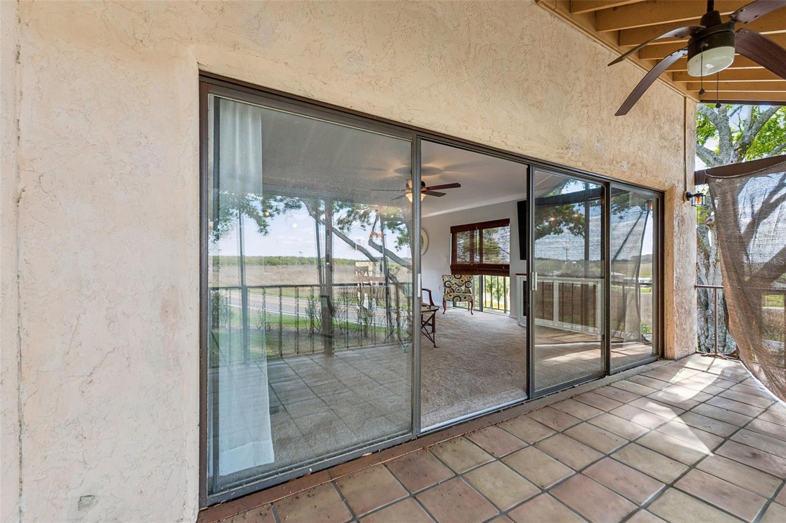 LA CASA CONDO - Residential