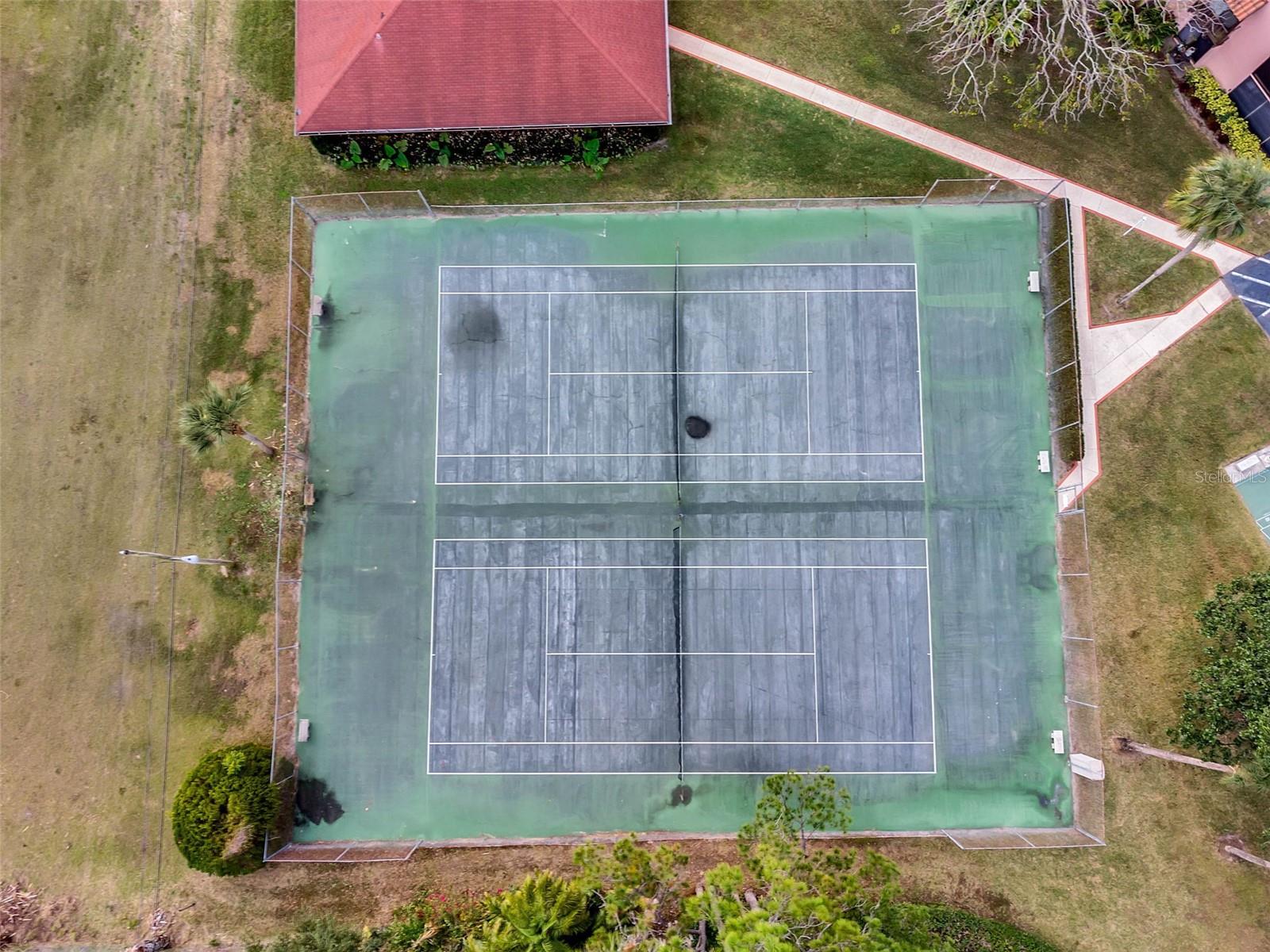 LA CASA CONDO - Residential