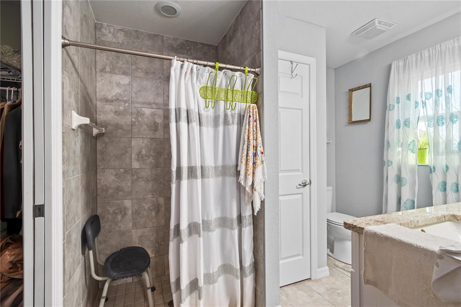 MARION OAKS UN 04 - Residential