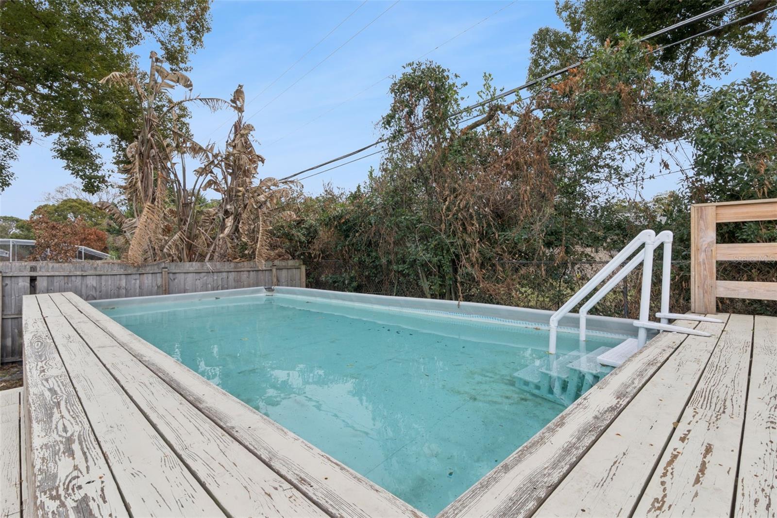 INDIAN HILLS - Residential