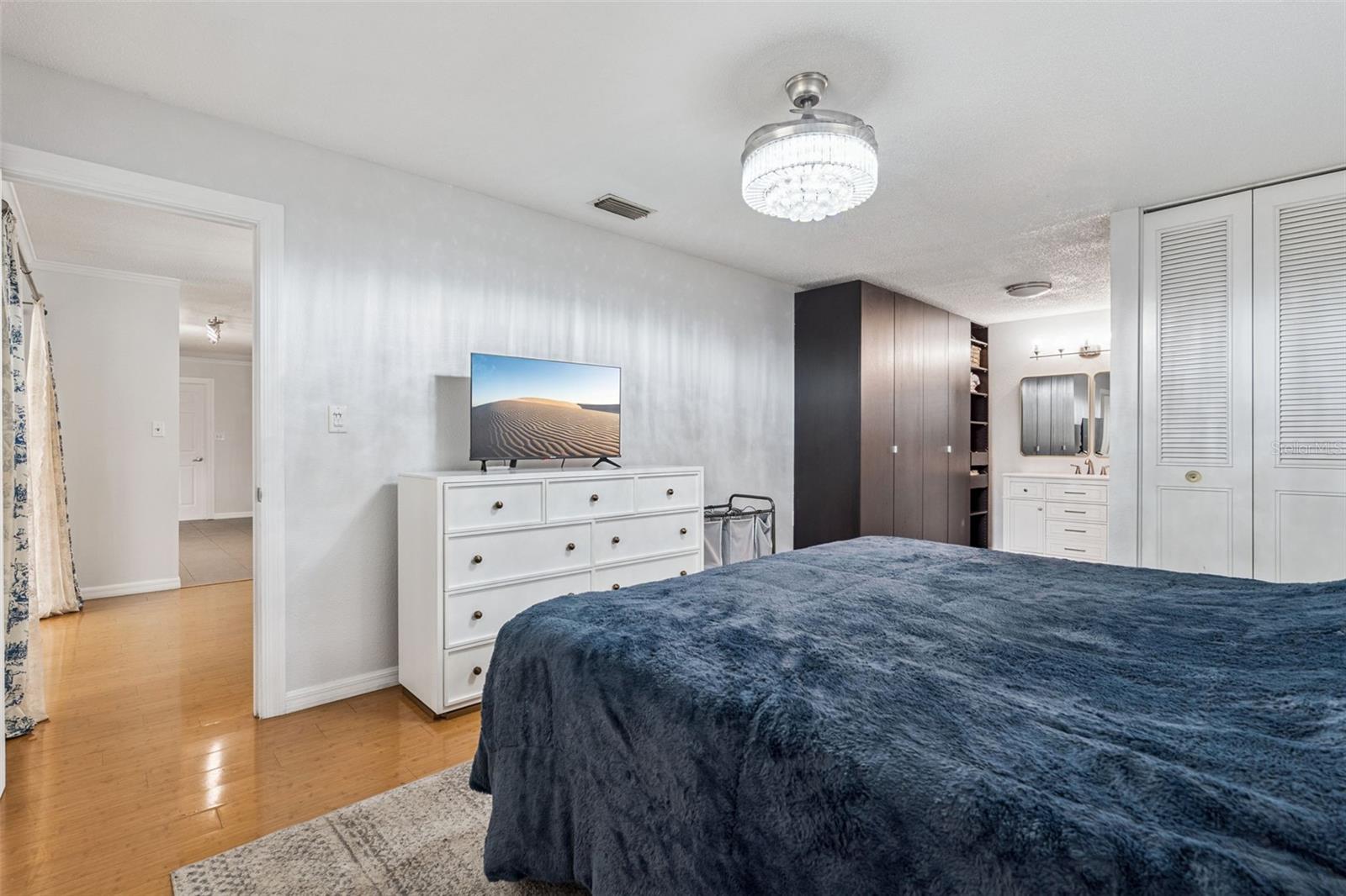 INDIAN HILLS - Residential