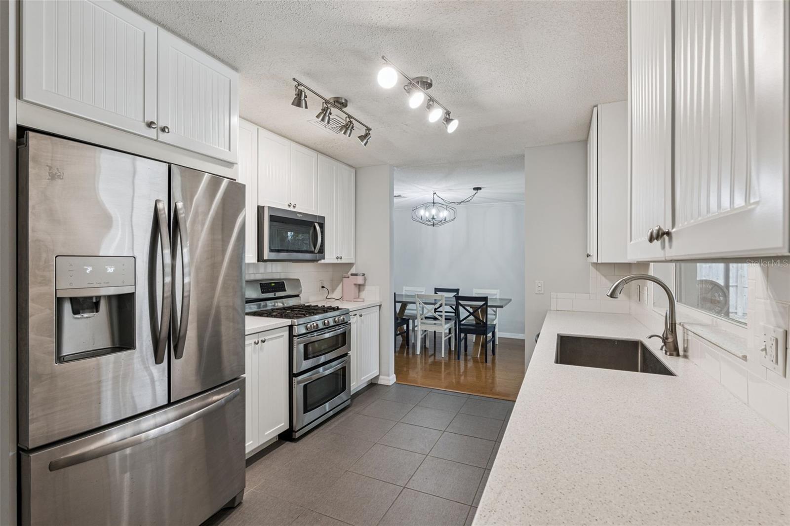 INDIAN HILLS - Residential