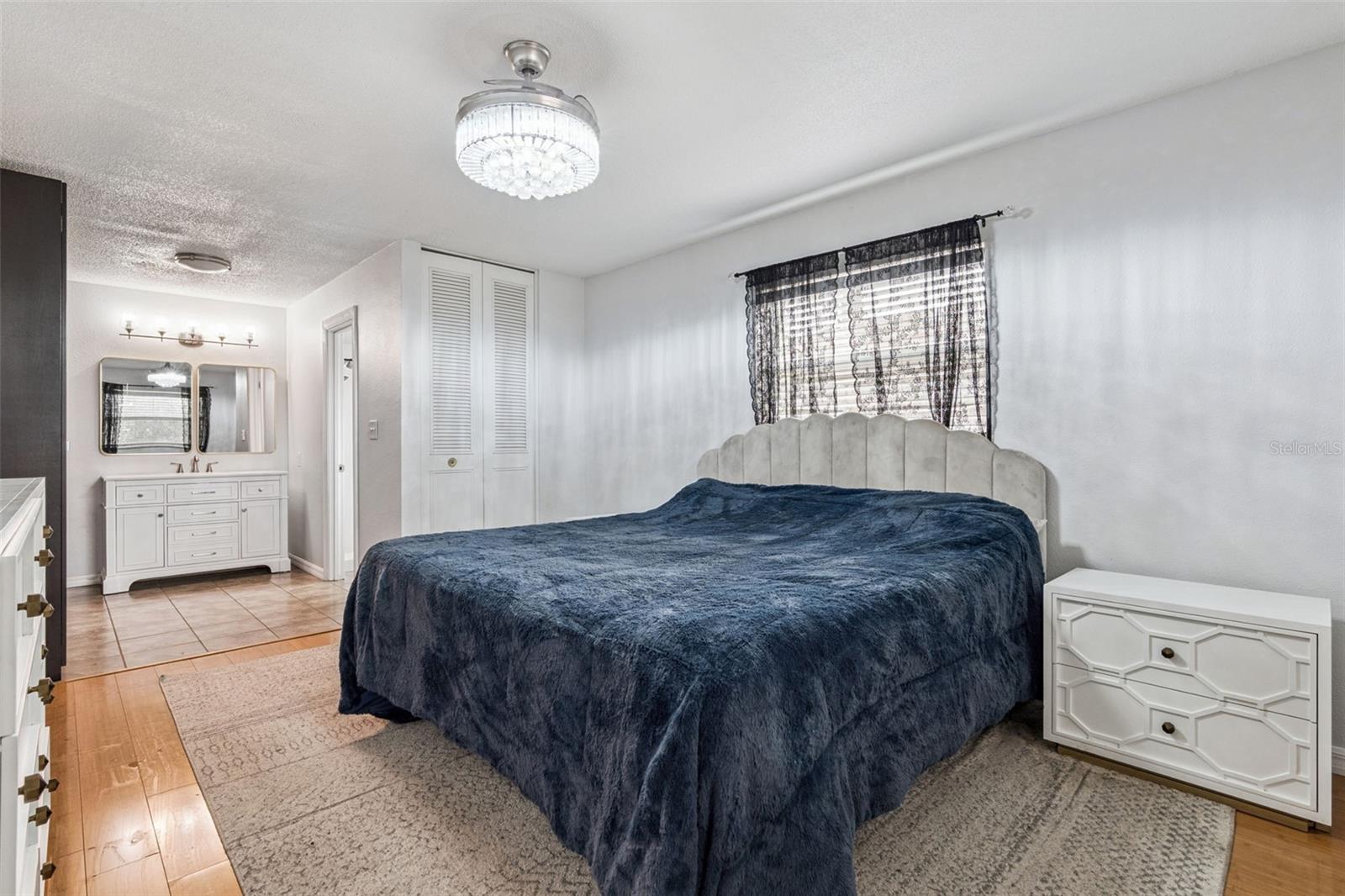 INDIAN HILLS - Residential