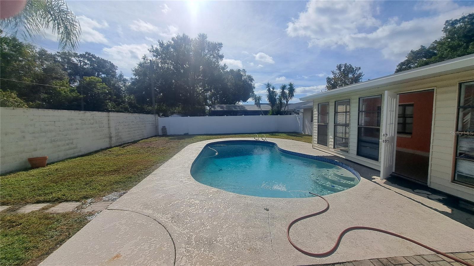 FLORENCE HEIGHTS - Residential Lease