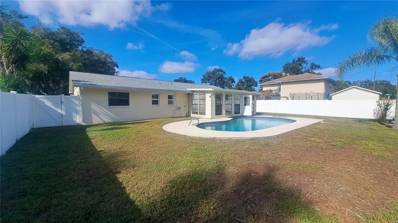 FLORENCE HEIGHTS - Residential Lease