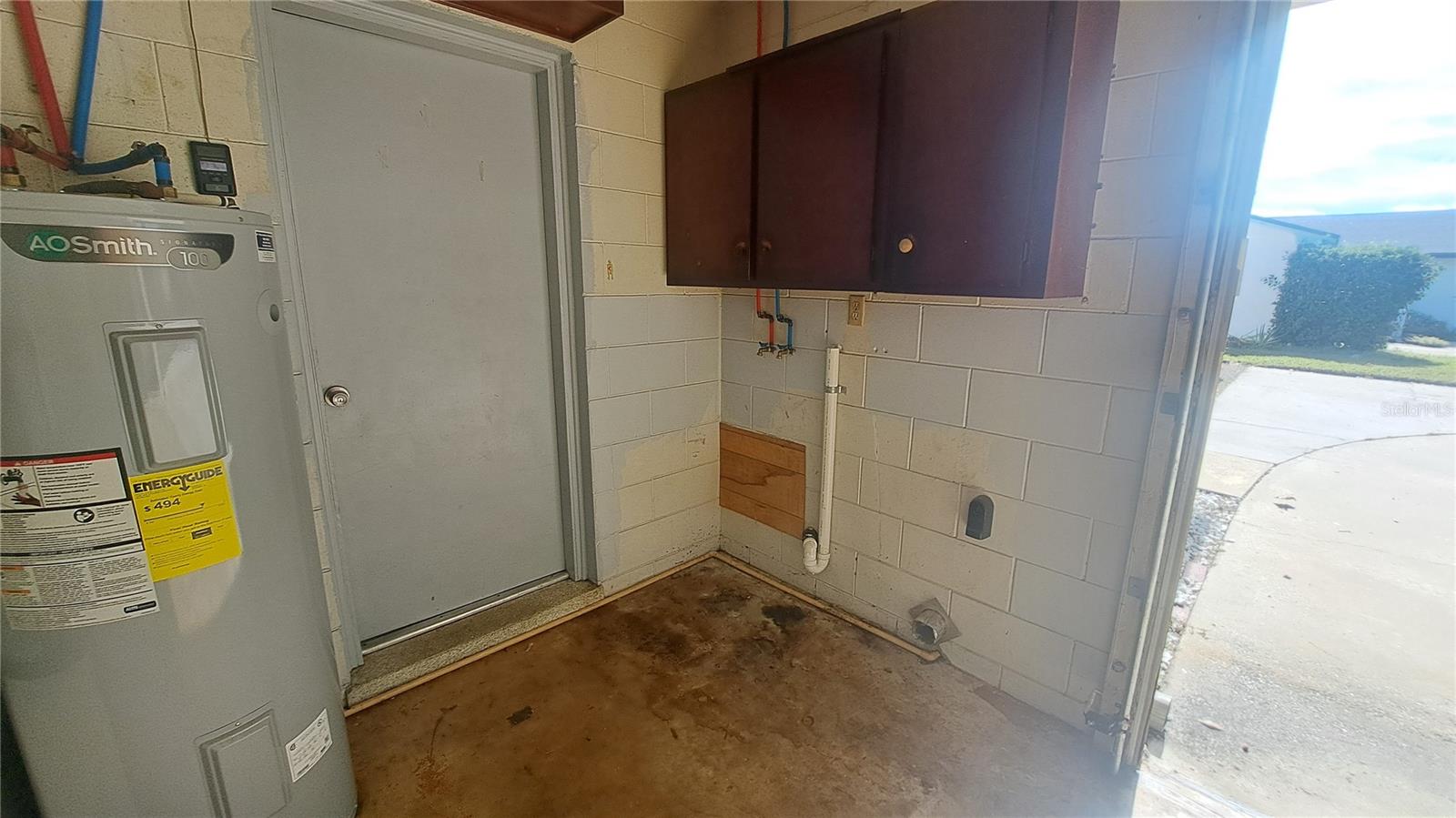 FLORENCE HEIGHTS - Residential Lease