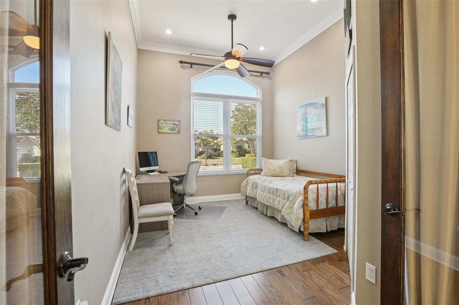 OAKMONT - Residential