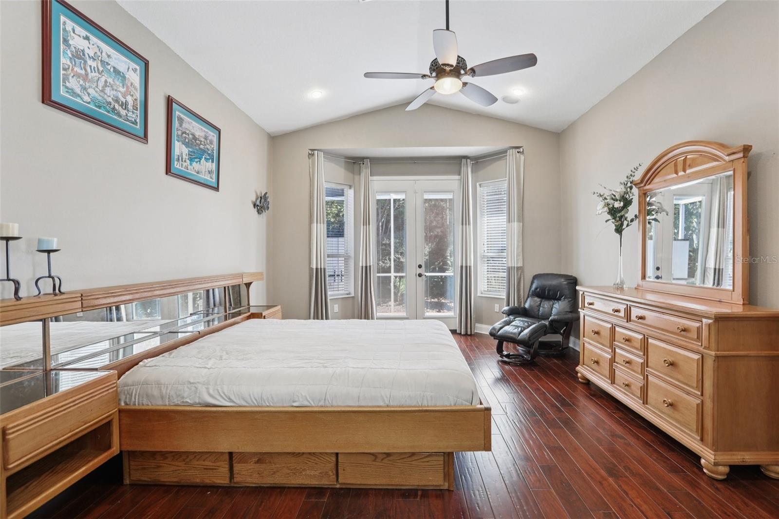 OAKMONT - Residential