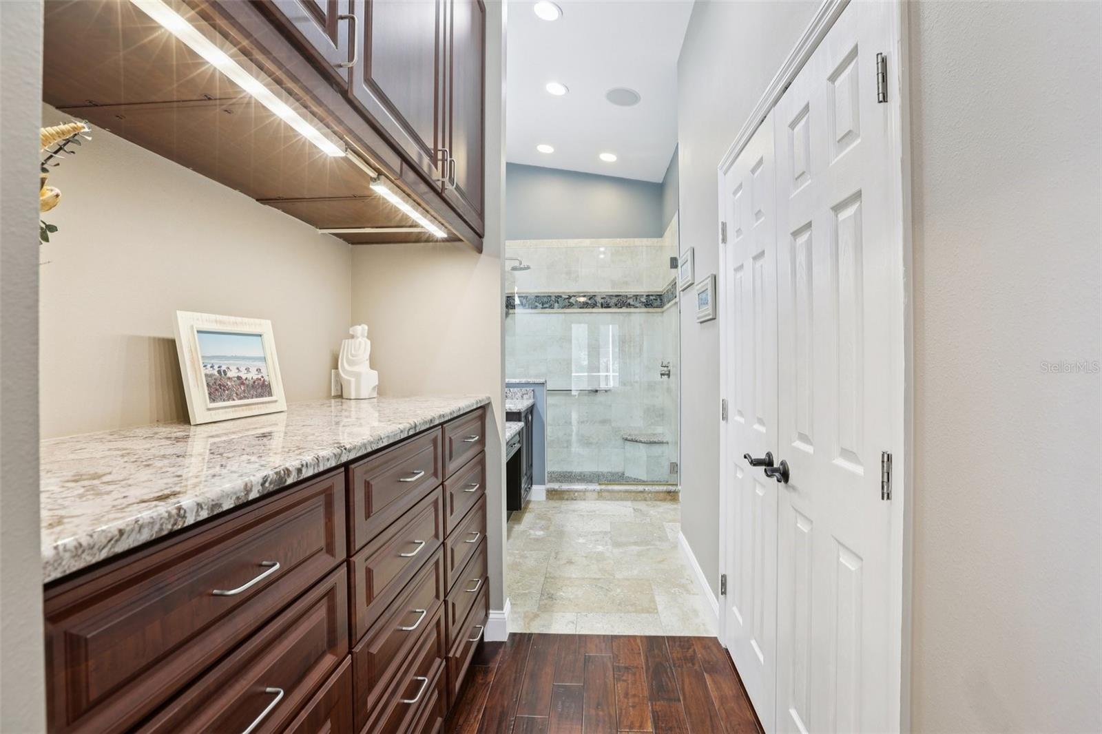 OAKMONT - Residential