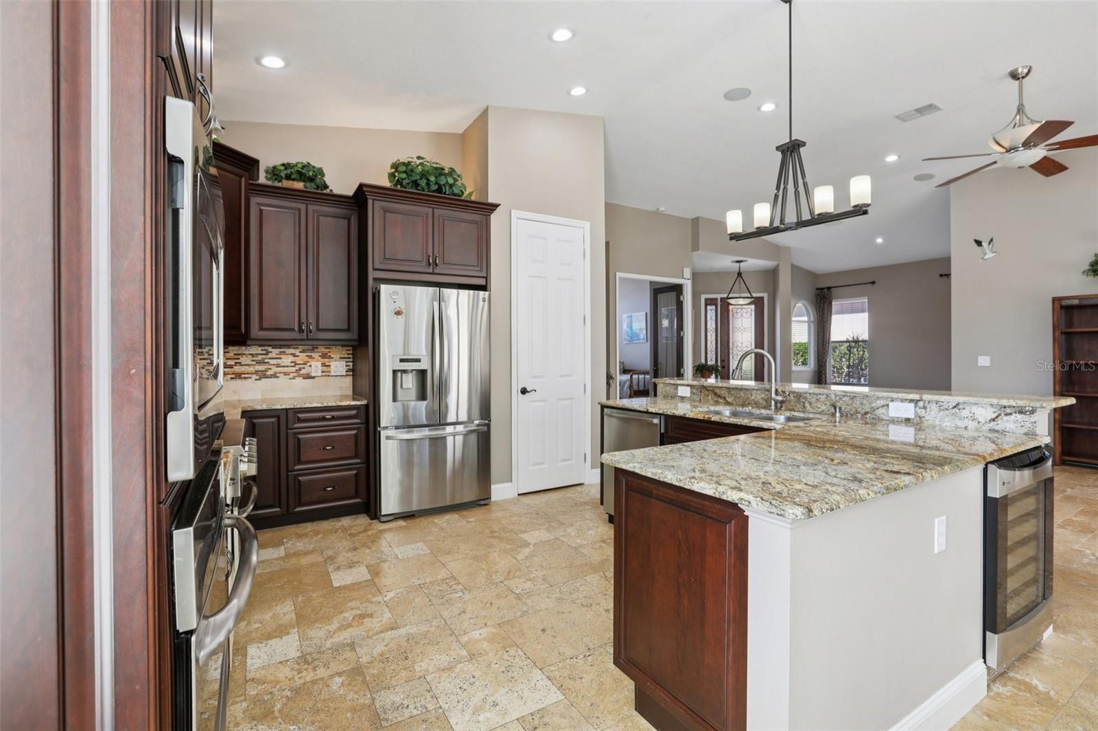 OAKMONT - Residential