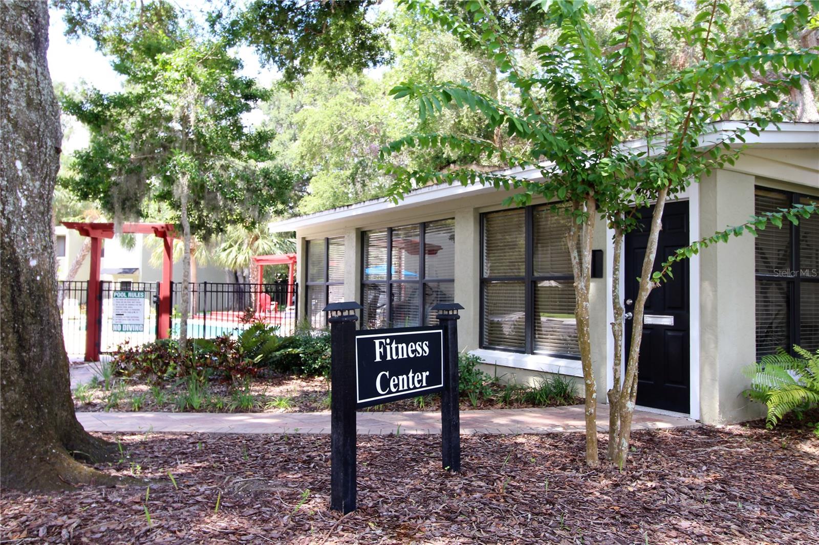 GRAND OAKS - Residential Lease