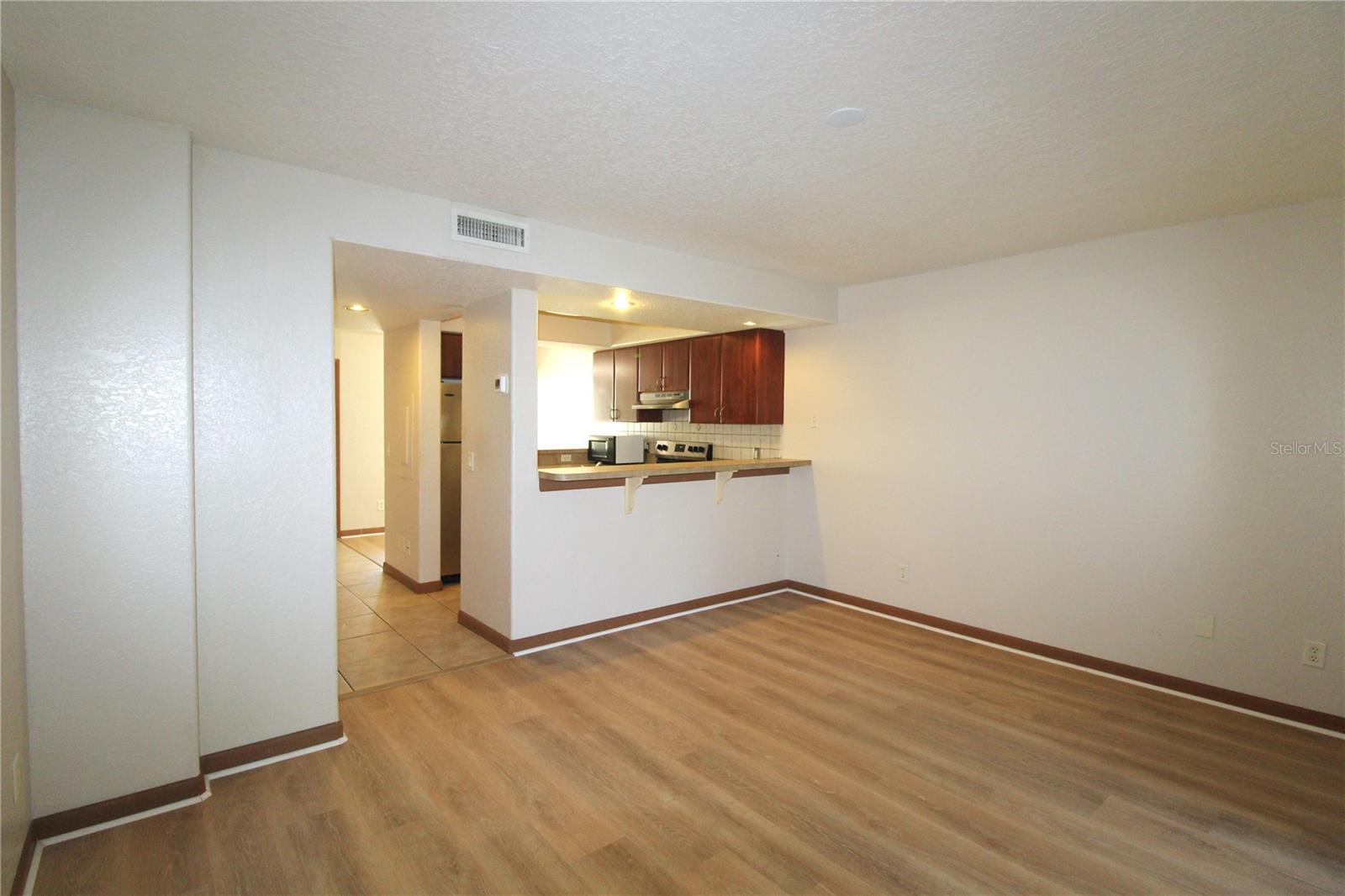 GRAND OAKS - Residential Lease