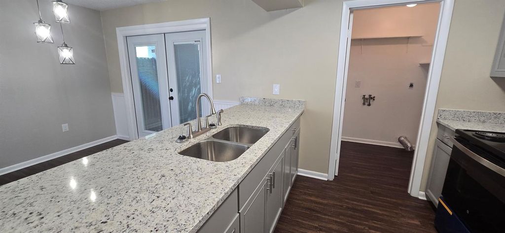 Photo of 4050 SE 22nd Avenue #A, Ocala, FL 34480 (MLS # OM722140)