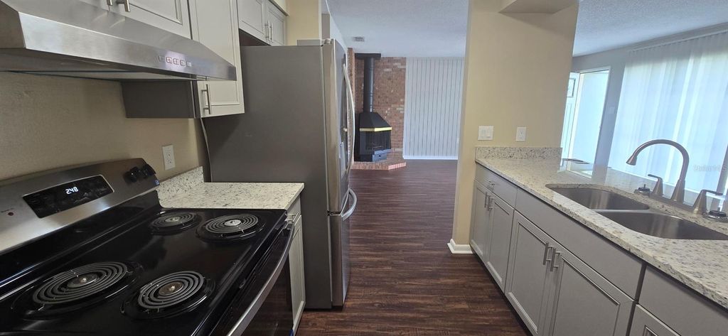 Photo of 4050 SE 22nd Avenue #A, Ocala, FL 34480 (MLS # OM722140)