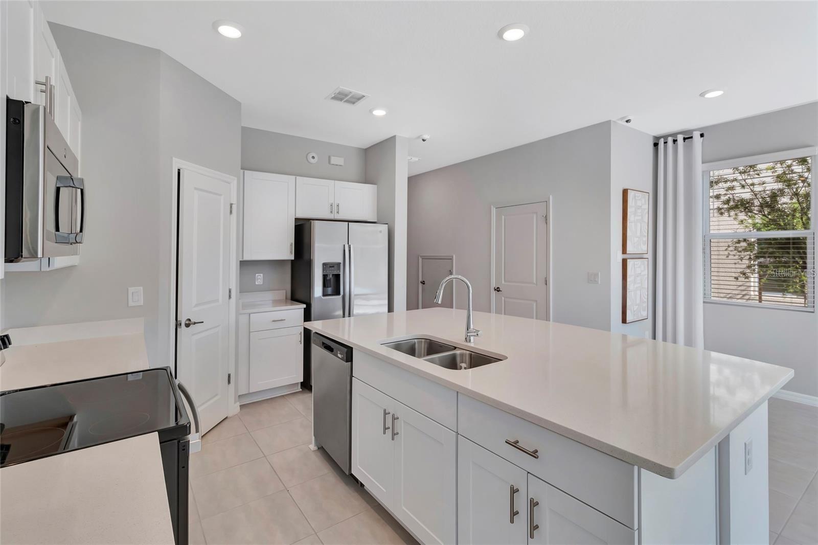 BELLA VITA PH 3 - Residential Lease