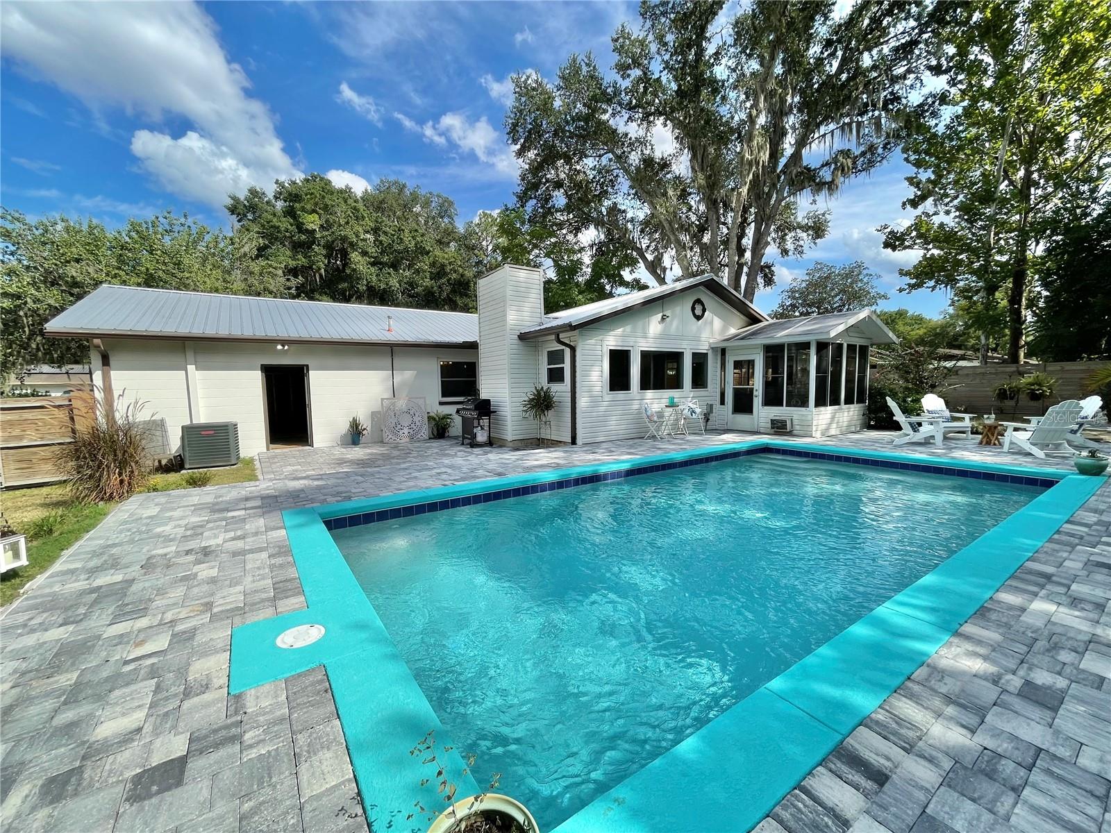 2006 NW 35TH TERRACE