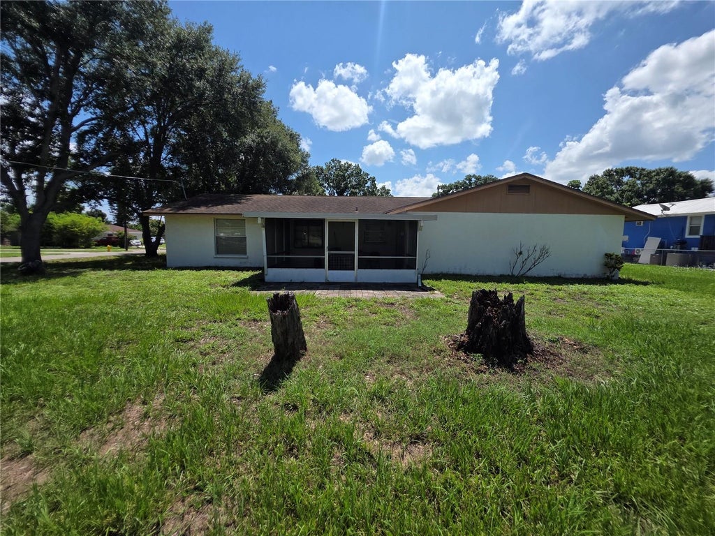 Photo of 2312 7th St E, Bradenton, FL 34208 (MLS # TB8532480)